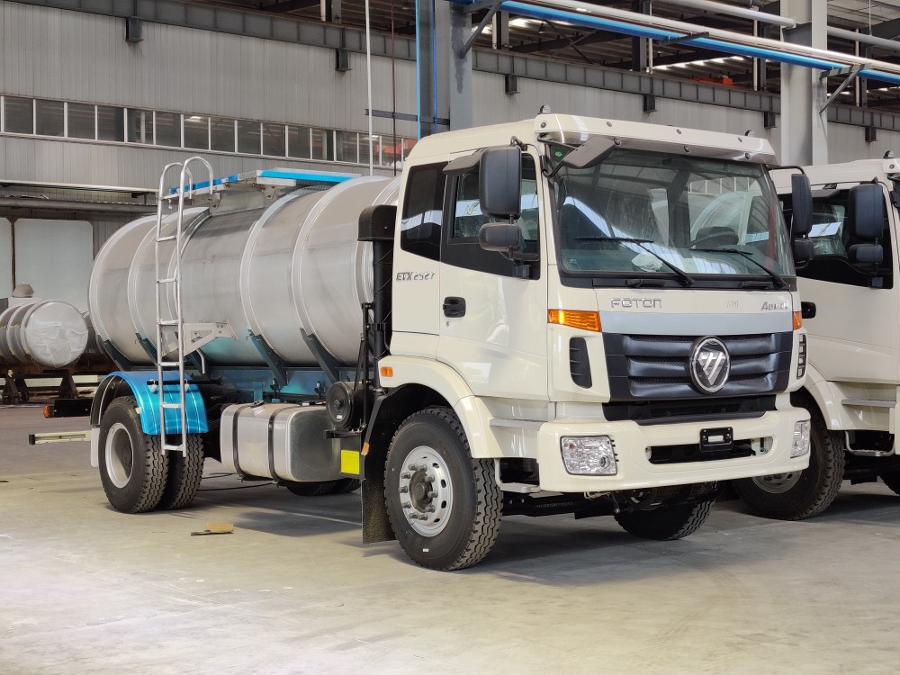 FOTON ETX 2527 food water tank truck for africa FOTON ETX 2527 food water tank truck for africa