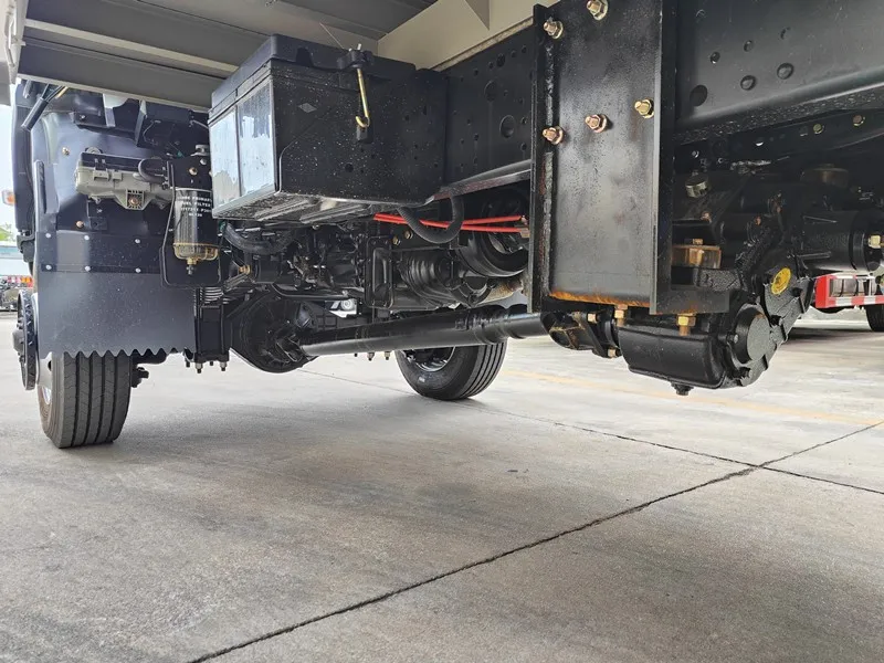 ISUZU 4x4 truck mounted troop carrier body ISUZU 4x4 truck mounted troop carrier body