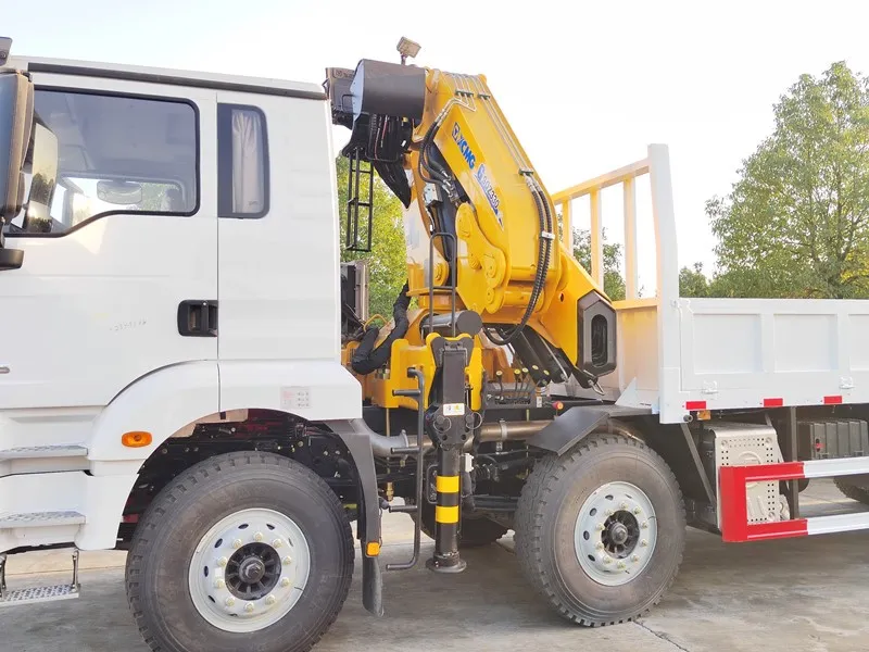 XCMG model SQZ330 folding arm boom crane 16tons XCMG model SQZ330 folding arm boom crane 16tons