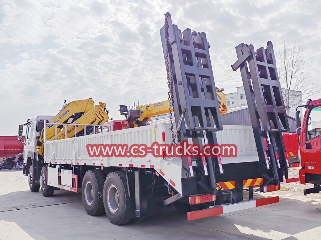 HOWO excavator loader crane truck HOWO excavator loader crane truck