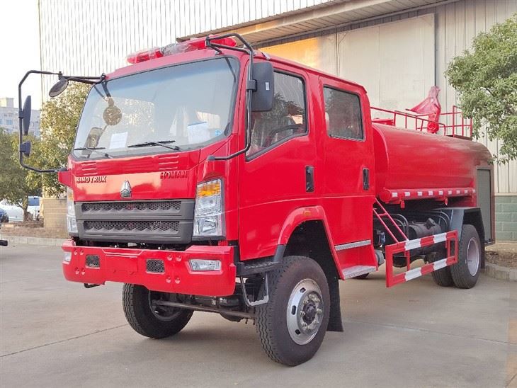 HOWO 4x4 wildland fire engine