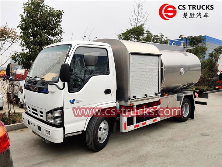 Isuzu Jet Aircraft Refueling Trucks