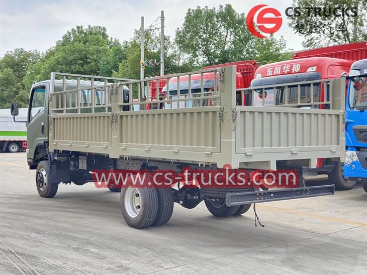 Soldier delivery truck ISUZU