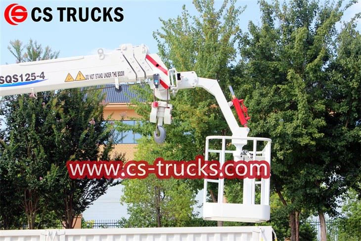 ISUZU NPR 5tons crane truck