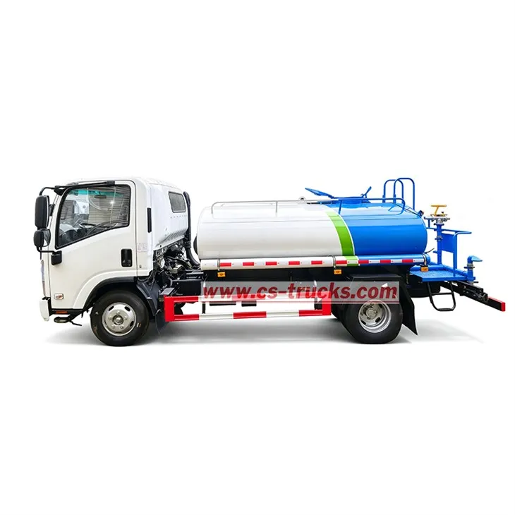 4000L Bulk Water Delivery Hauling Truck ISUZU Vietnam factory