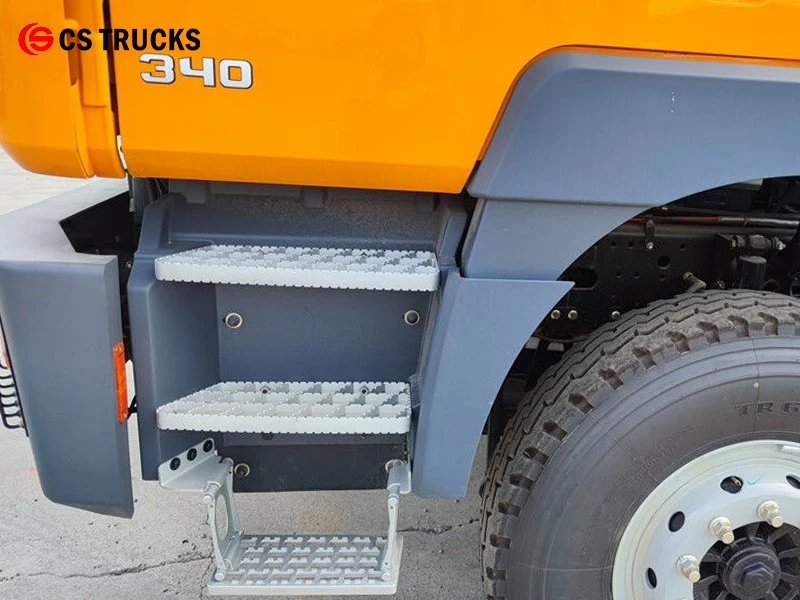 SHACMAN Dump Truck Cab Access Steps SHACMAN Dump Truck Cab Access Steps