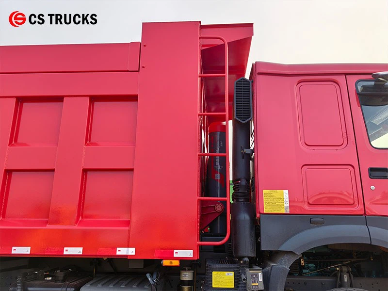 HOWO Dumpster Delivery Truck Access Ladder HOWO Dumpster Delivery Truck Access Ladder