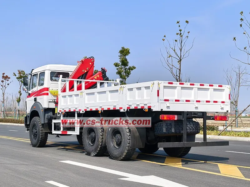 Rear left view of Beiben 6×6 crane truck for oil field equipment transport Rear left view of Beiben 6×6 crane truck for oil field equipment transport