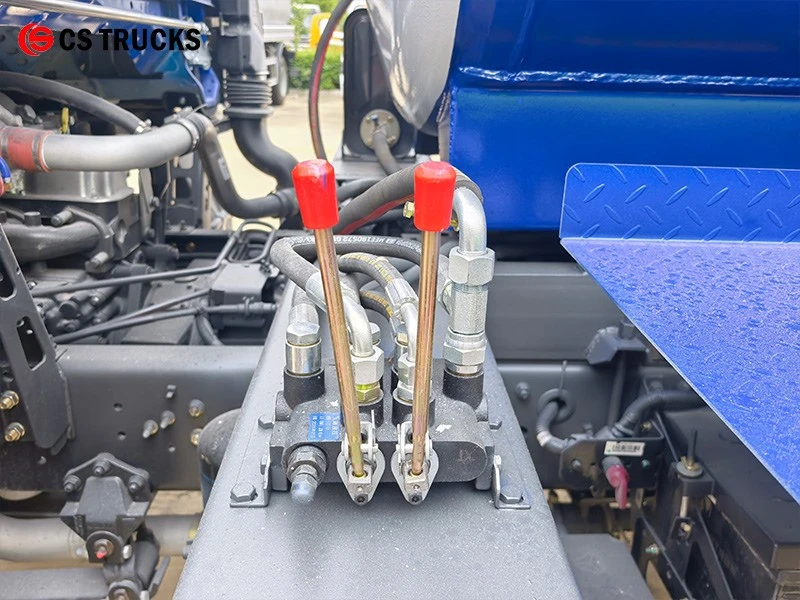HOWO vacuum sewage suction truck manual multi‑way hydraulic valve HOWO vacuum sewage suction truck manual multi‑way hydraulic valve