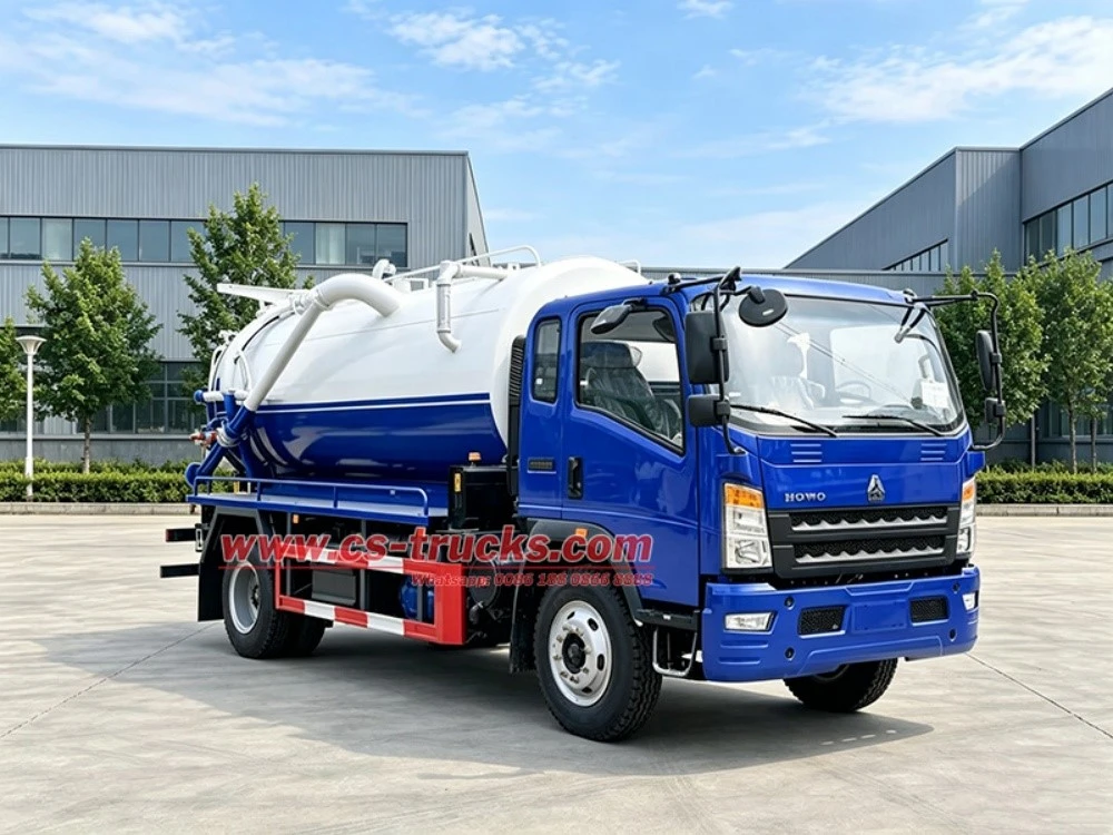 Front right view of HOWO 168hp 12000l 4x2 pto driven septic service truck Front right view of HOWO 168hp 12000l 4x2 pto driven septic service truck