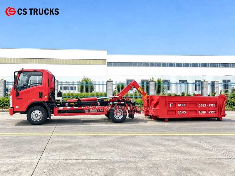 ISUZU 5 Ton 4x2 Container Carrier Truck for Demountable Garbage Bins Mongolia ISUZU 5 Ton 4x2 Container Carrier Truck for Demountable Garbage Bins Mongolia
