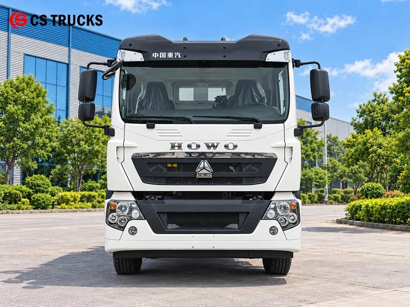 Front view of SINOTRUK HOWO 4x2 14cbm refuse collection truck Front view of SINOTRUK HOWO 4x2 14cbm refuse collection truck
