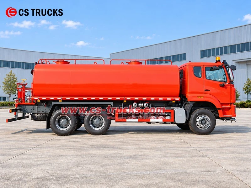 Right view of HOWO 370HP 20CBM street sprinkler truck Right view of HOWO 370HP 20CBM street sprinkler truck